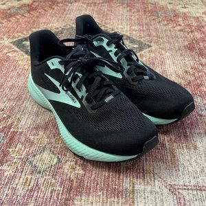 Brooks Running Sneakers